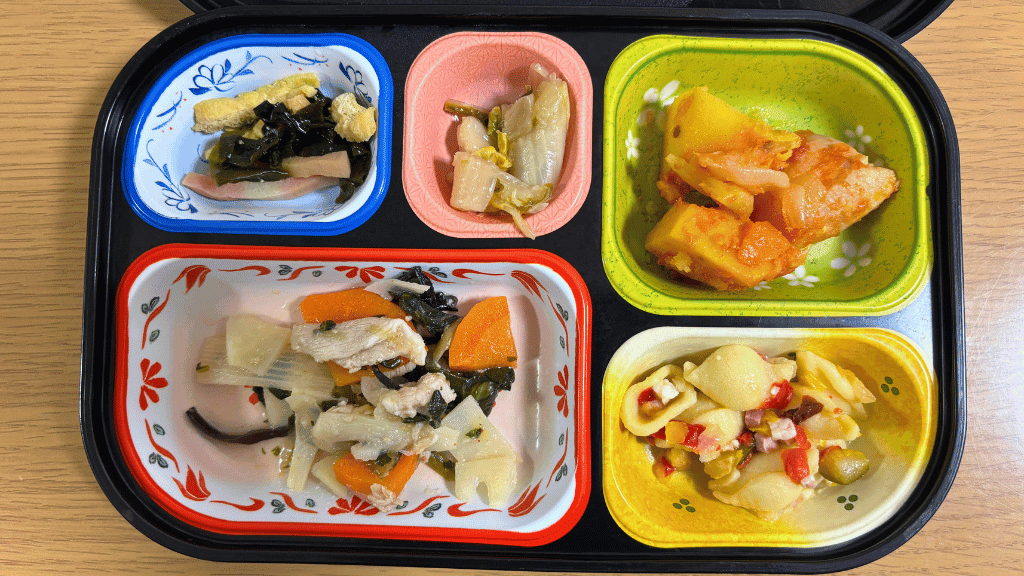 まごころ弁当_豚肉とチンゲン菜のピリ辛炒め