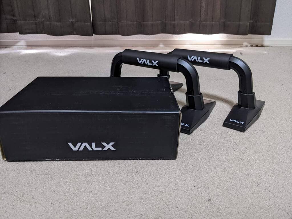 VALX プッシュアップバーの外箱と商品画像