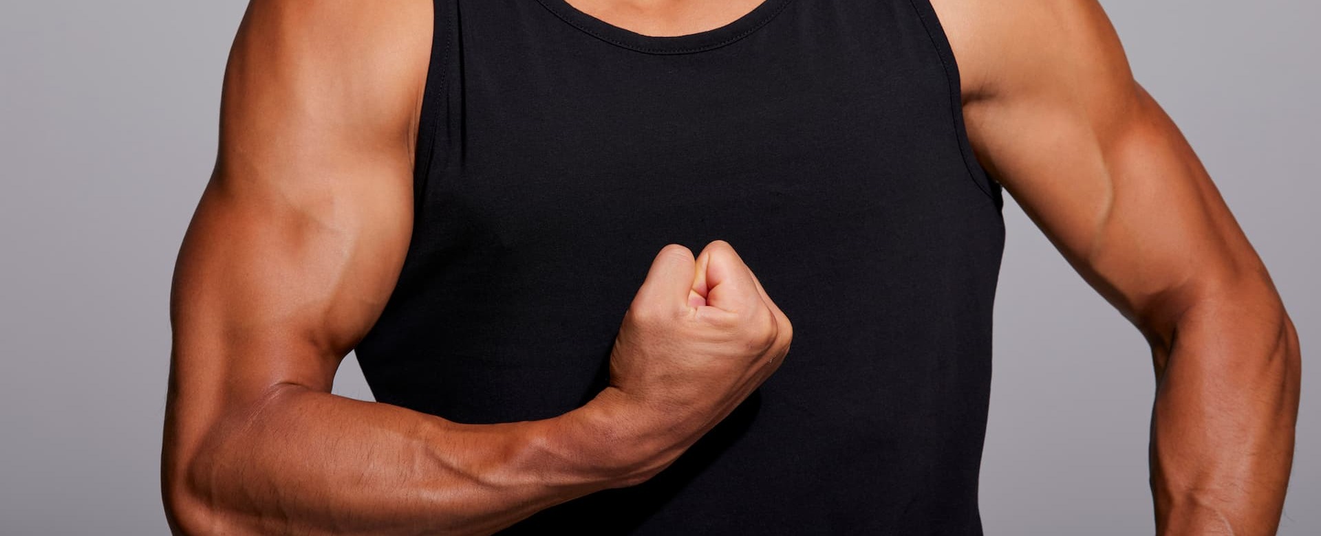 上腕三頭筋を鍛える筋トレメニュー5選!鍛えるための「コツ」も紹介