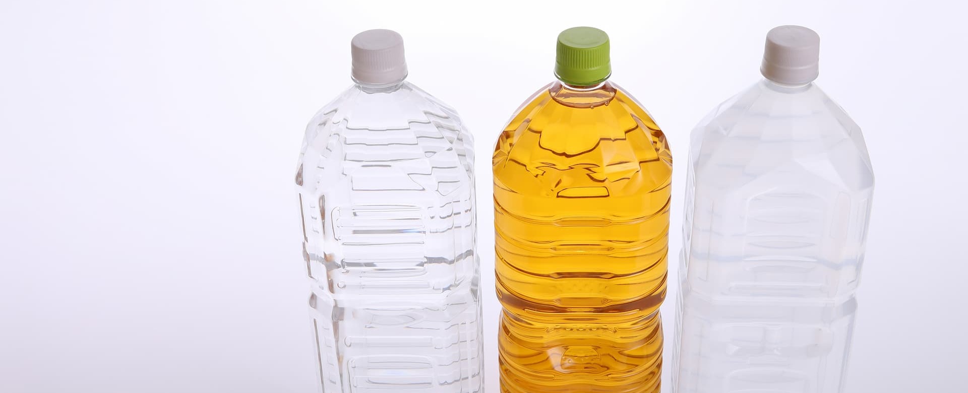 お茶とお水はどっちが痩せる?水を飲んで痩せるためのポイントや効果を解説