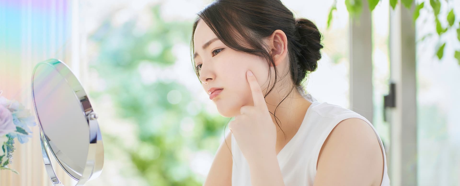 ひどい顔のたるみには3つの原因がある！5つのアプローチで引き締めよう