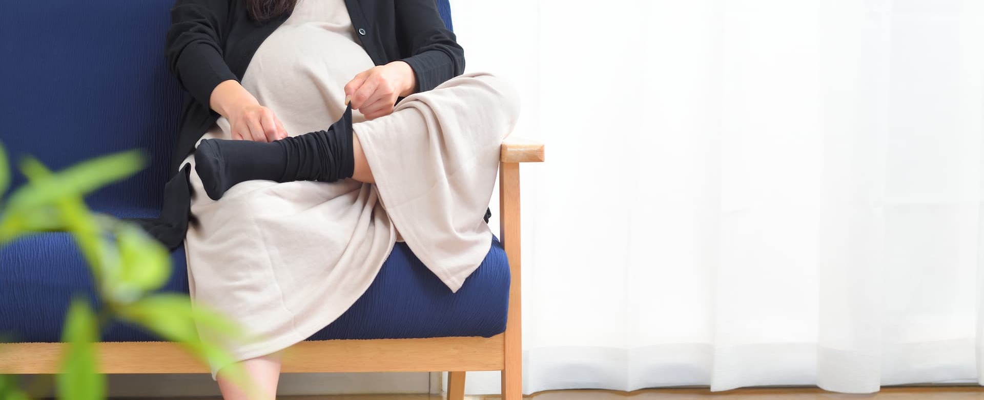 妊娠中の着圧ソックスはOK？むくみ・こむら返り対策におすすめのアイテムと使い方