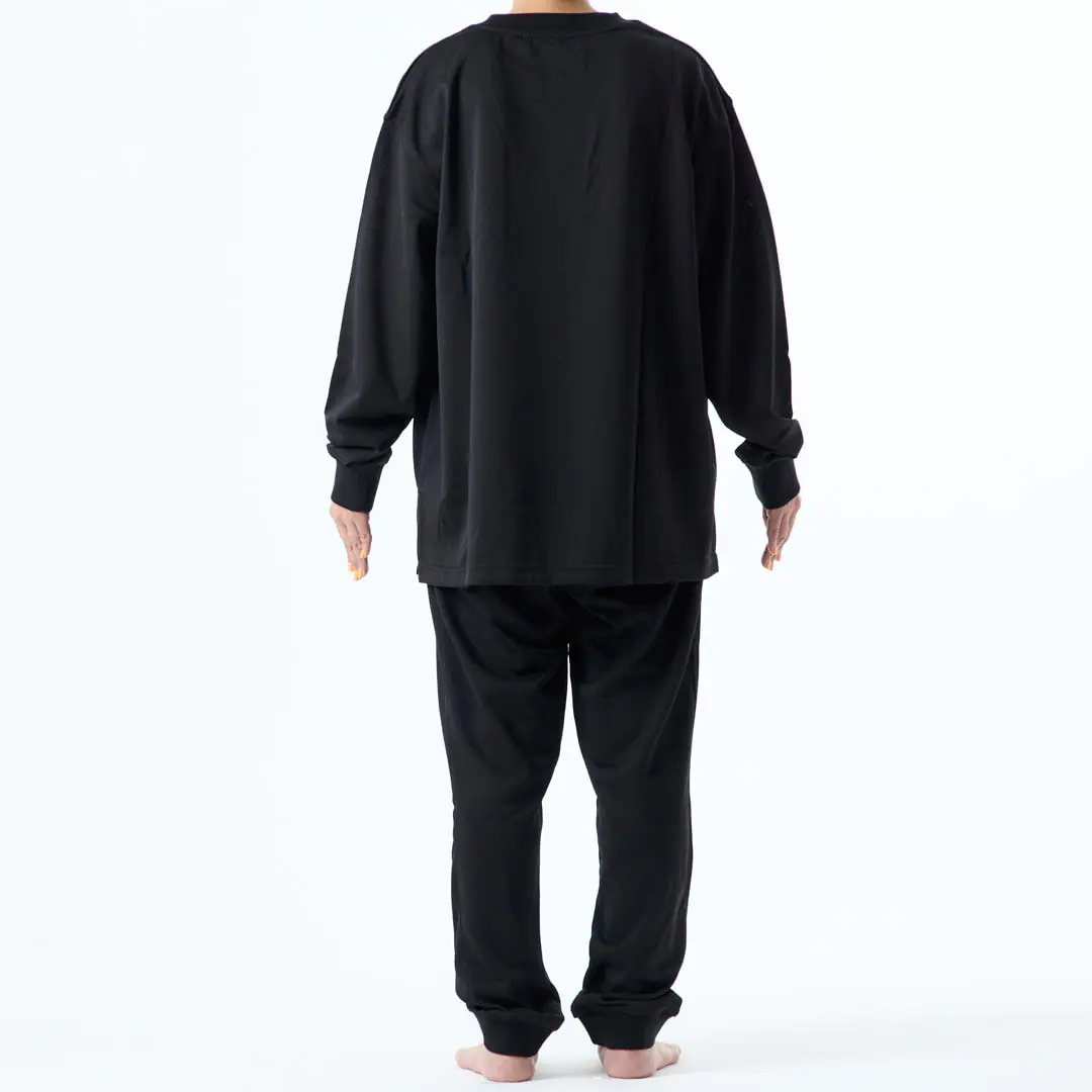 リカバリウェア着用後姿