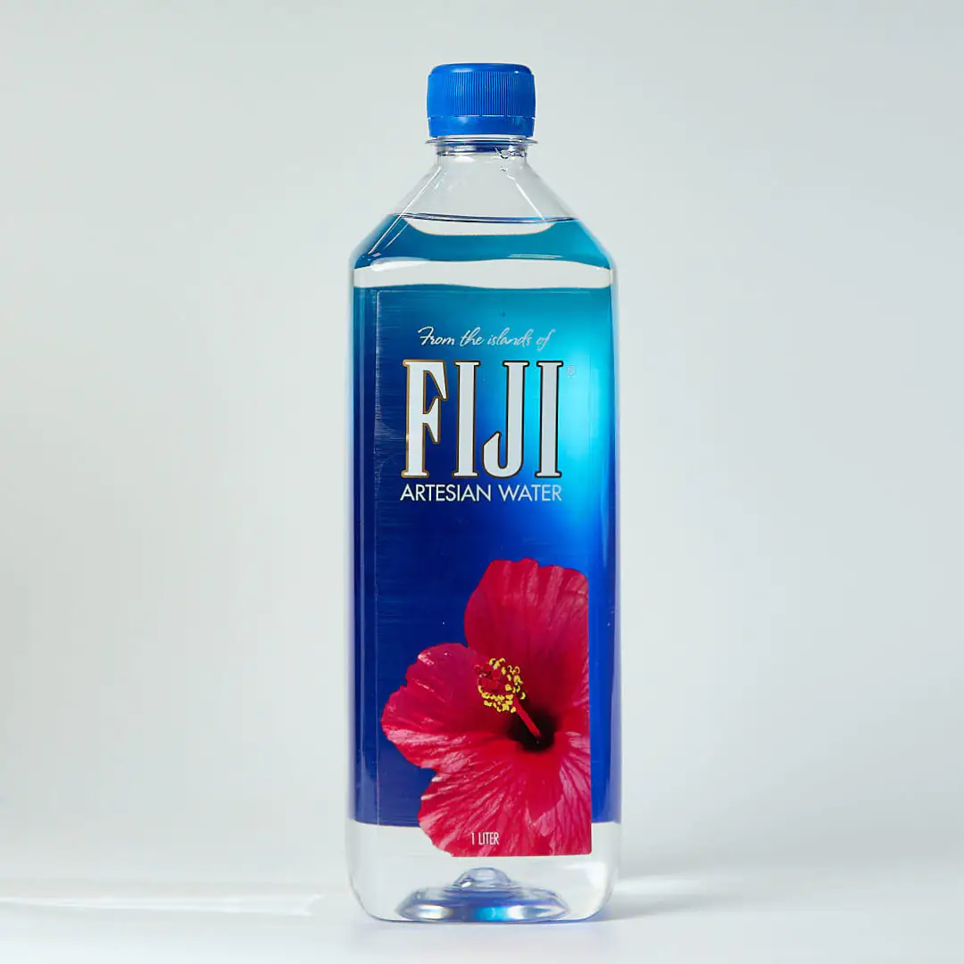 FIJI WATER本体