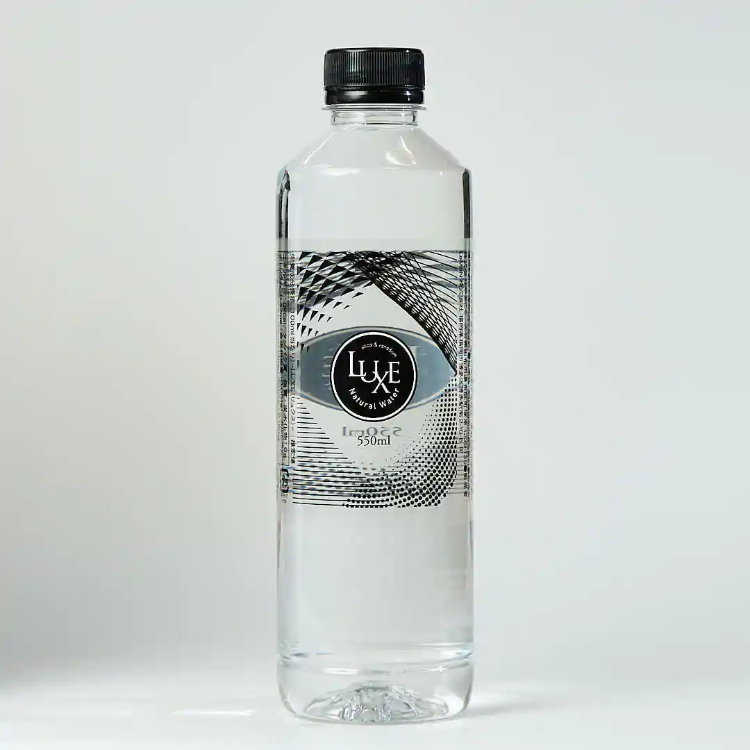 シリカ水 ナチュラルウォーター リュクス｜ＬｅＭｏＮ株式会社 本体