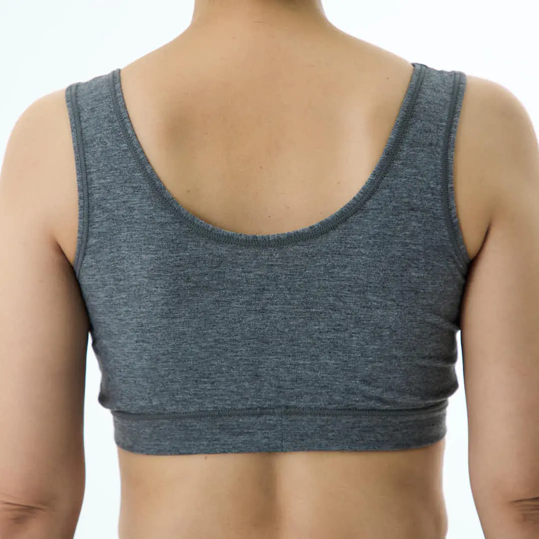 ナイトブラ着用後姿