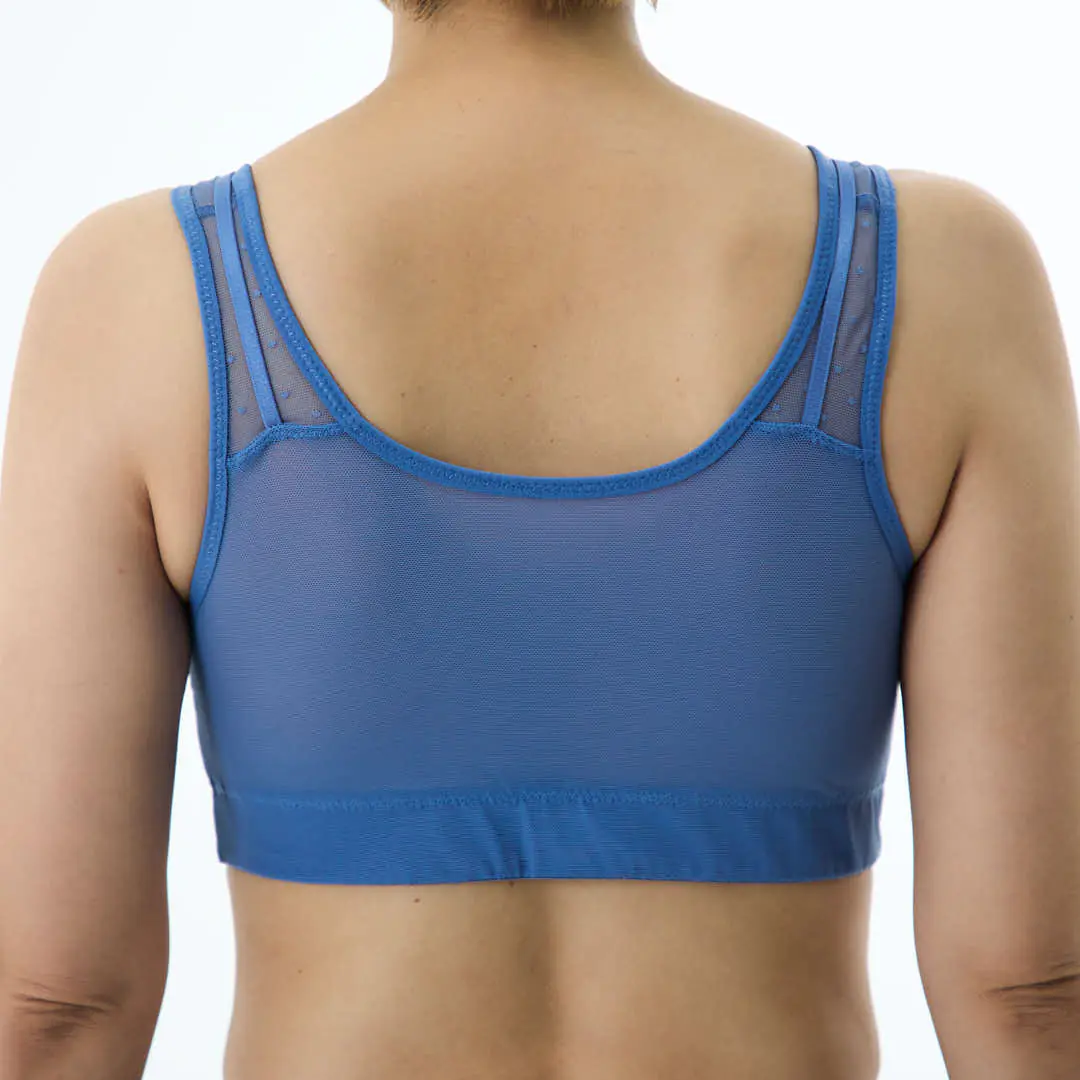 ナイトブラ着用後姿