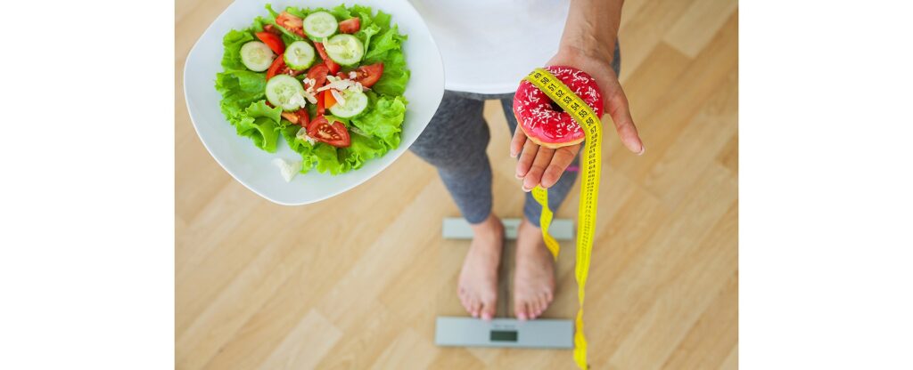 「食事（回数や品数）を減らすこと」に重きを置くのではなく、「太らない食事」を意識してみましょう。