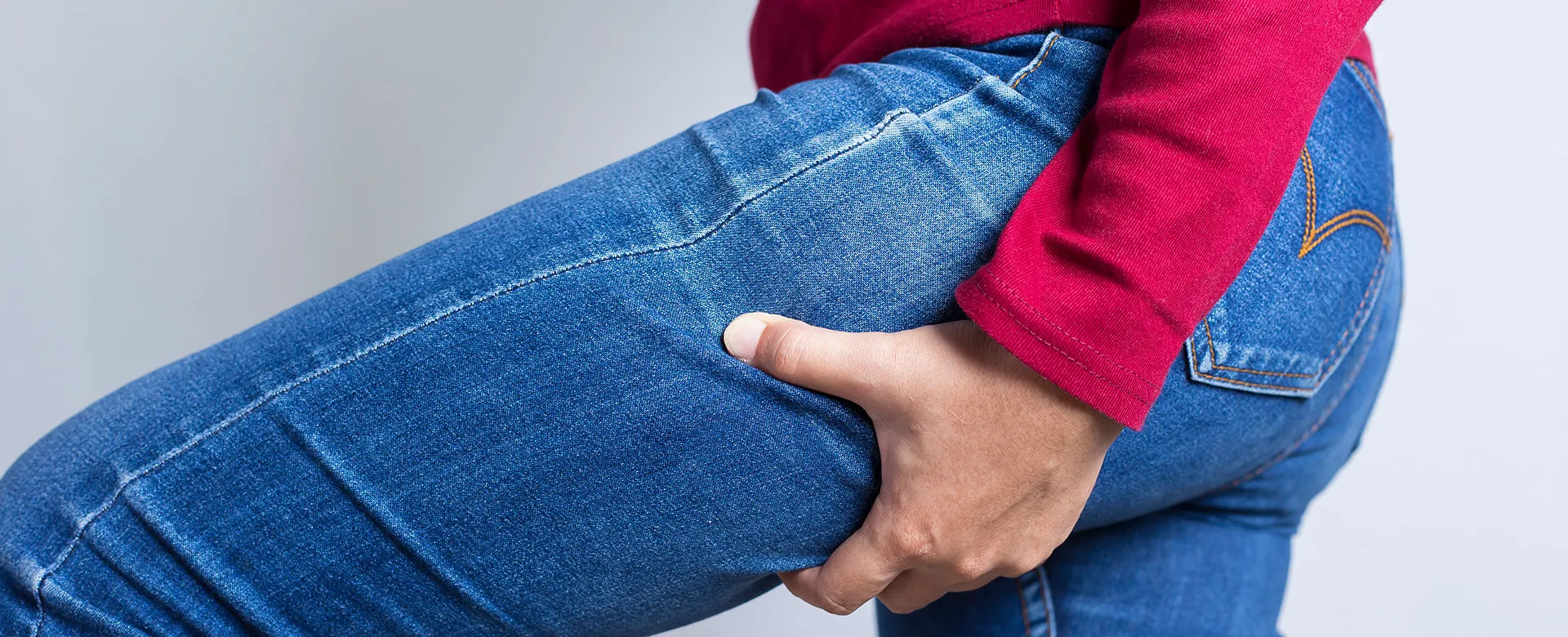 1. 首の痛みのセルフマッサージ